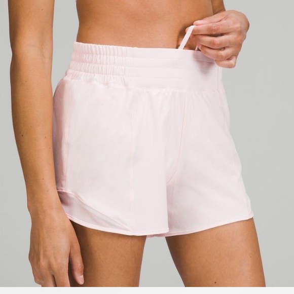 Lululemon Hotty Hot LR Lined Short Strawberry Milkshake - Picture 3 of 14